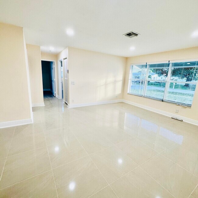 Foto del edificio - 4131 Kirkland Ln