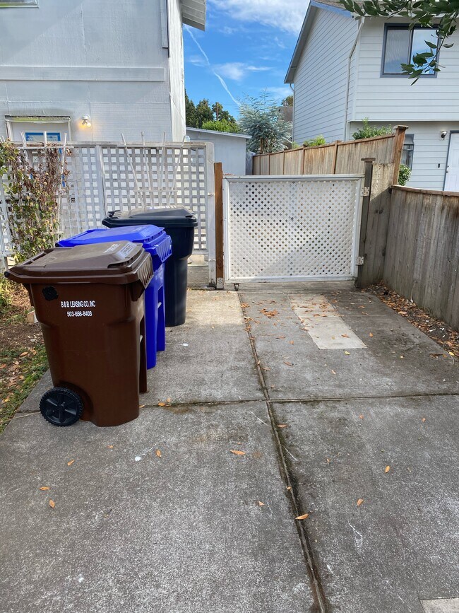 290 Cornell Ave, Gladstone, OR 97027 House Rental in Gladstone, OR