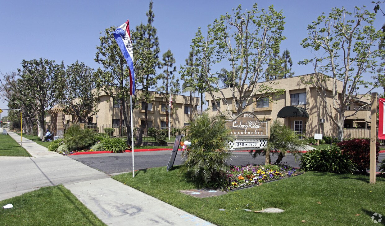 Colony Ridge Apartments in Fontana, CA
