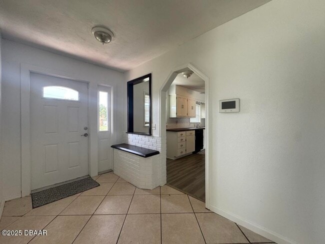 Building Photo - 397 Oslo Dr