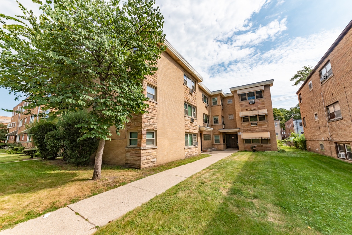 Primary Photo - 337 Custer Ave