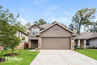 Building Photo - 3731 Solanum Dr
