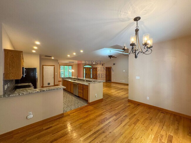 Foto del edificio - Lake Monticello 4Bed/3Bath Rental