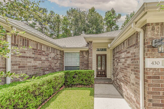 Foto del edificio - 430 Spindle Ridge Dr