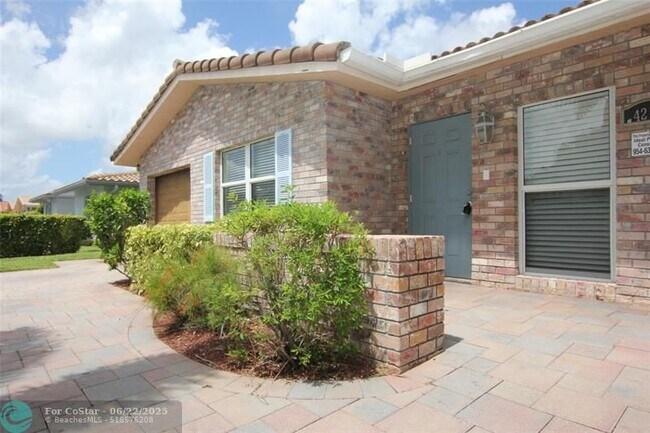 Building Photo - 4261 NW 110th Ave