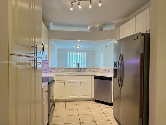 Foto del edificio - 10730 NW 66th St