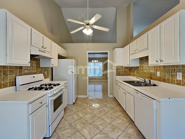 Building Photo - 3270 Hampton Trace Ct