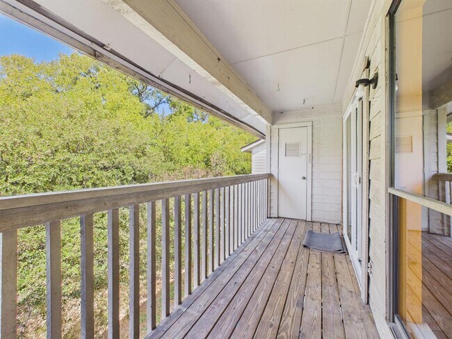 Foto del edificio - 3839 Dry Creek Dr