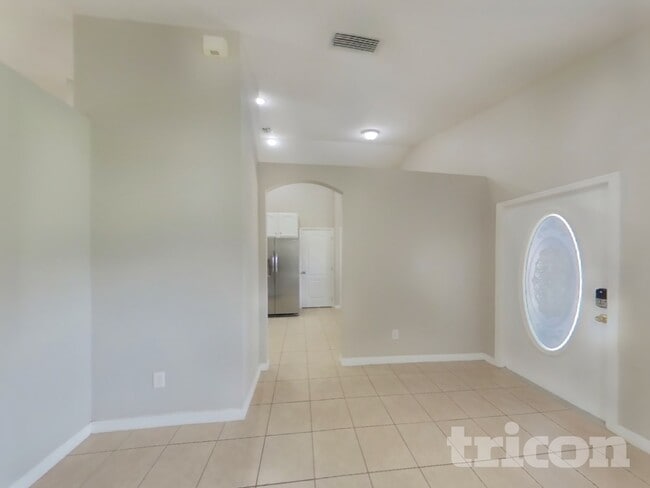 Foto del edificio - 133 Fern Springs St