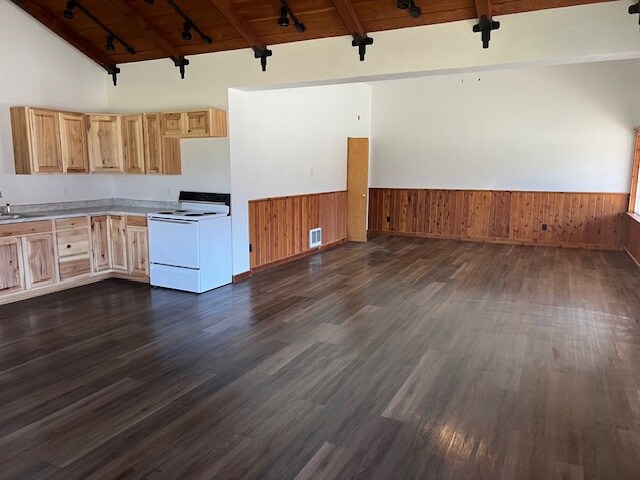 Foto del edificio - 112 S Main St