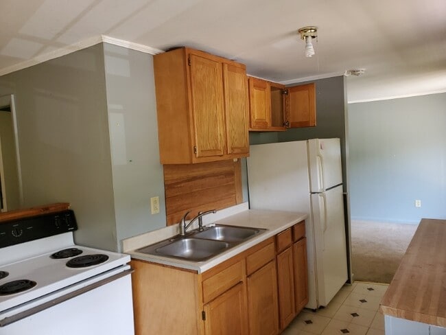 Building Photo - 1551 NH-9