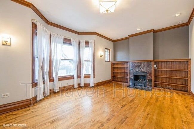 Building Photo - 383 Park Ave
