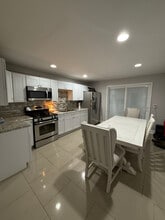 Building Photo - 6007 Harold St