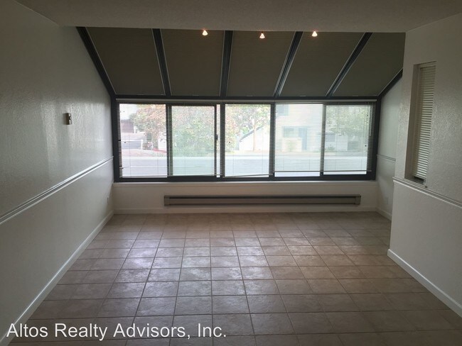 Building Photo - 3 br, 2.5 bath House - 835 Balboa Lane