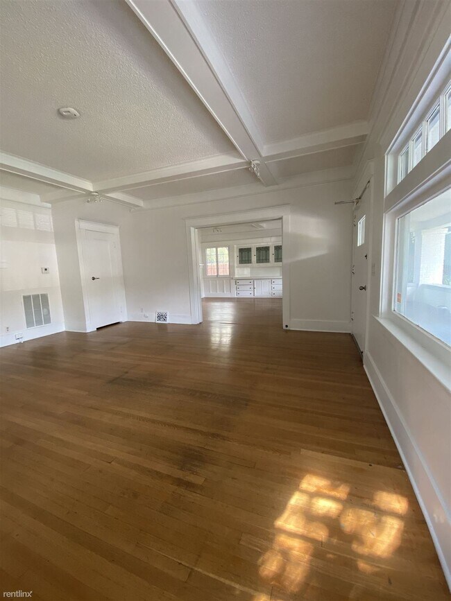 Building Photo - 5 br, 4 bath House - 1807 N Van Ness Ave