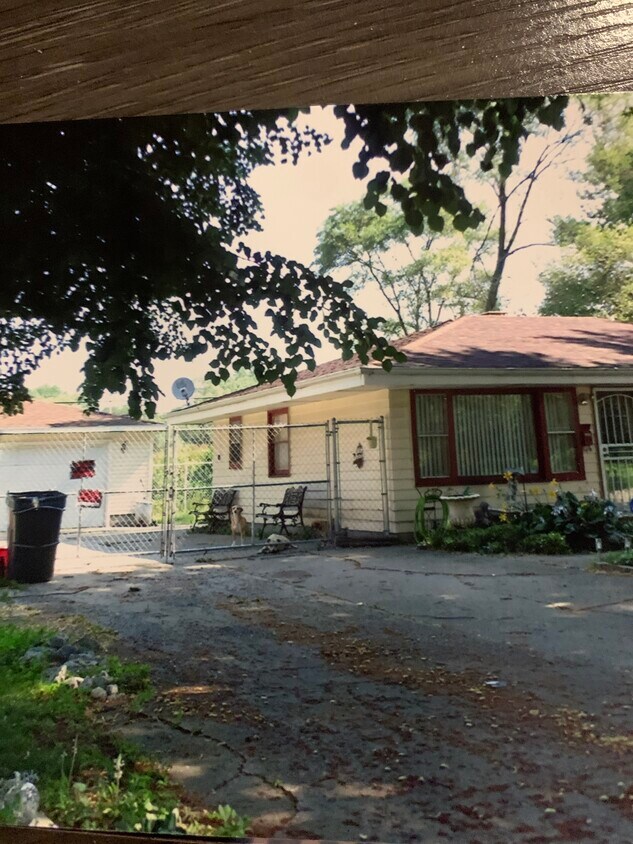 Primary Photo - 4132 E 10th Ave