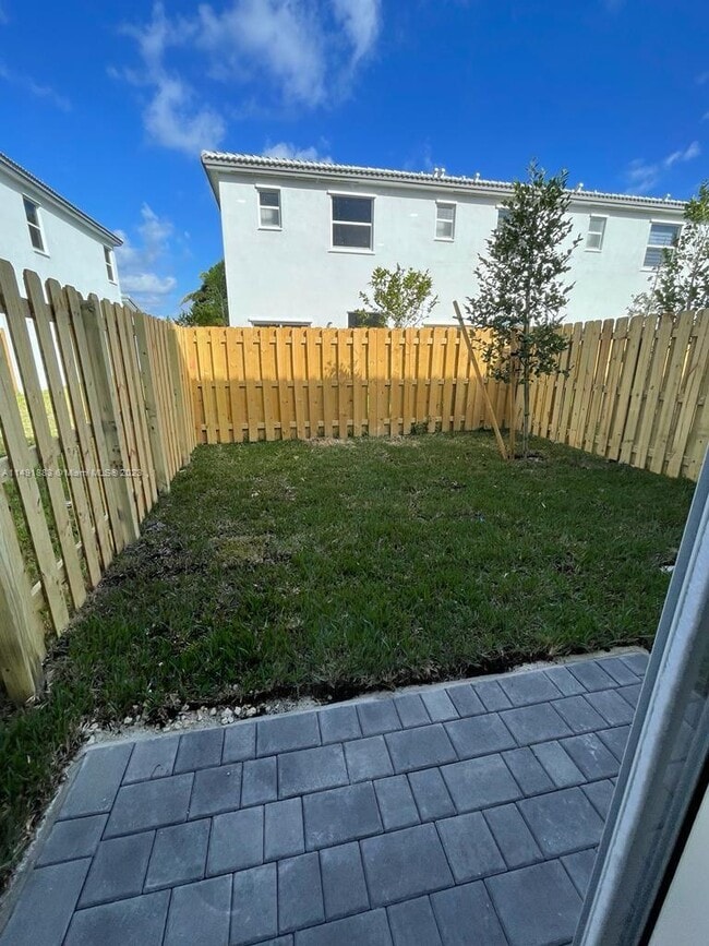 Foto del edificio - 16283 SW 292nd St