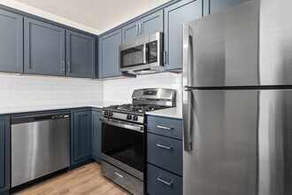Building Photo - Meadow Springs Apartments