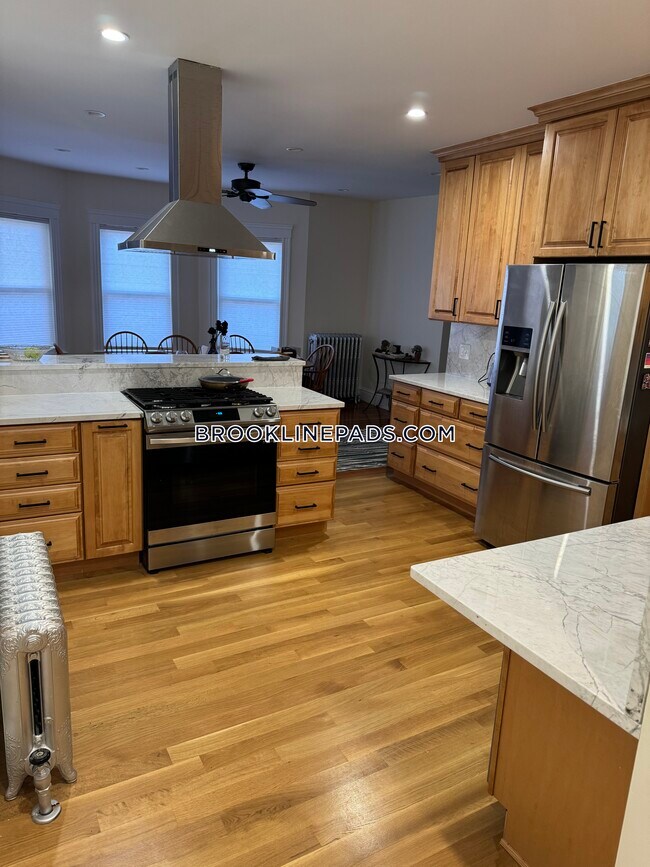 Building Photo - 66 Harrison St