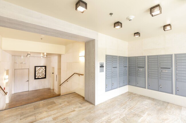 Foto del edificio - San Vicente Tower