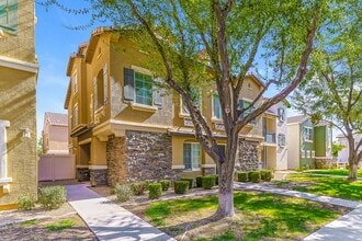 Building Photo - 163 W Tremaine Ct