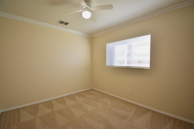 Building Photo - 120 Tower Bluff