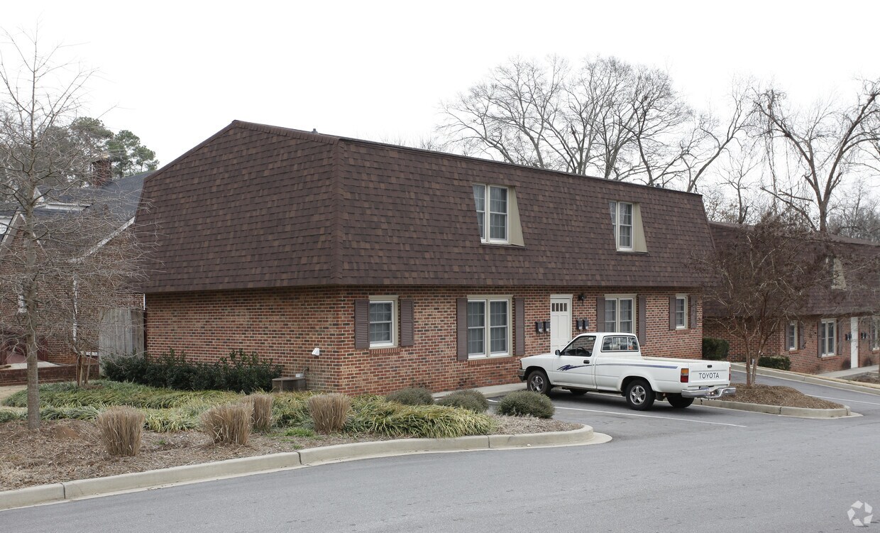 504508 E Calhoun St, Anderson, SC 29621 Apartments Anderson, SC