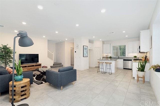 Building Photo - 15962 Holstein St