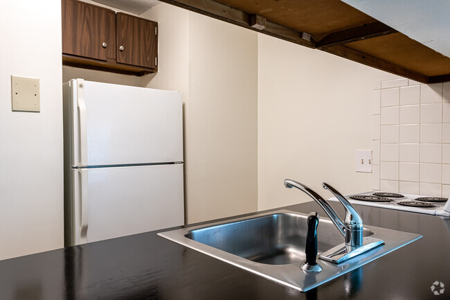 Kitchen - Fairway Apartments