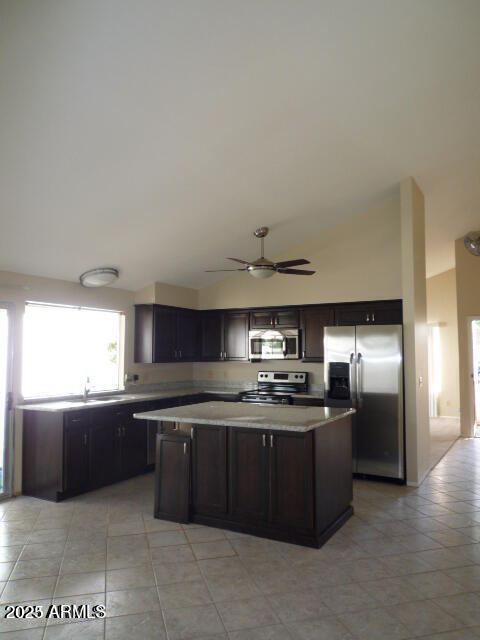 Foto del edificio - 1826 N 87th Way