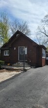 Building Photo - 1531 Walnut Dr