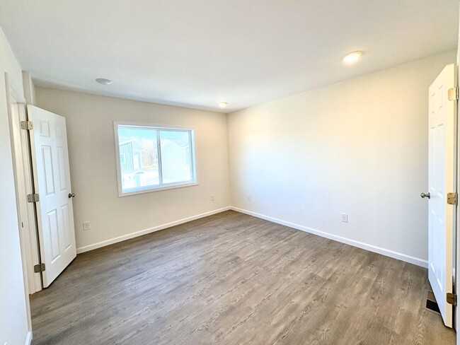 Building Photo - 5534 Cairo Rd