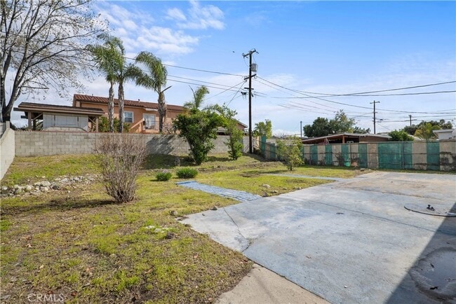 Building Photo - 12052 Bromont Ave