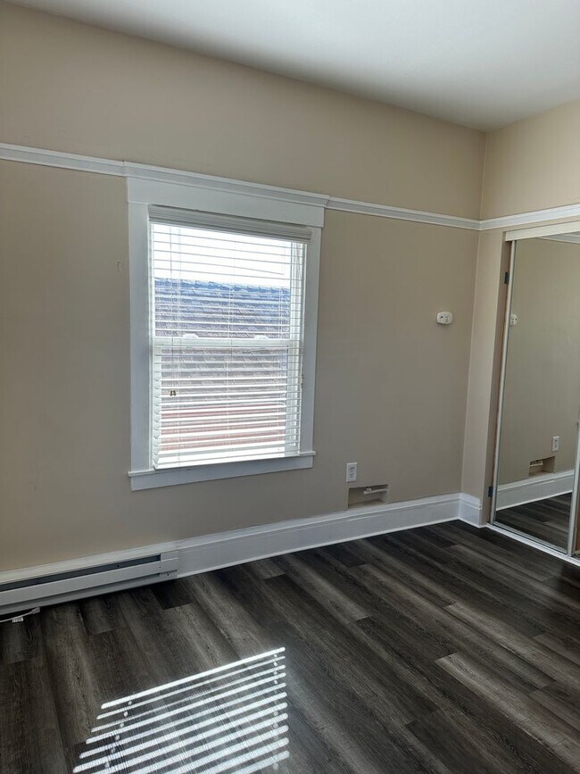 Foto del edificio - 1362 E. 27th St.