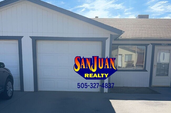 Foto del edificio - 2 Bedroom Townhouse Located on 21st Street