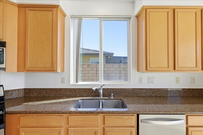 Foto del edificio - 4 Bed / 2.5 Bath Home at Talavera!