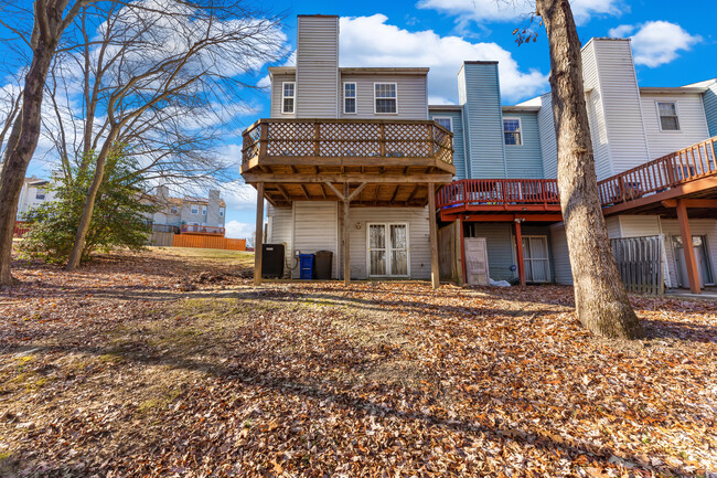 Building Photo - 2750 Hunters Gate Ter