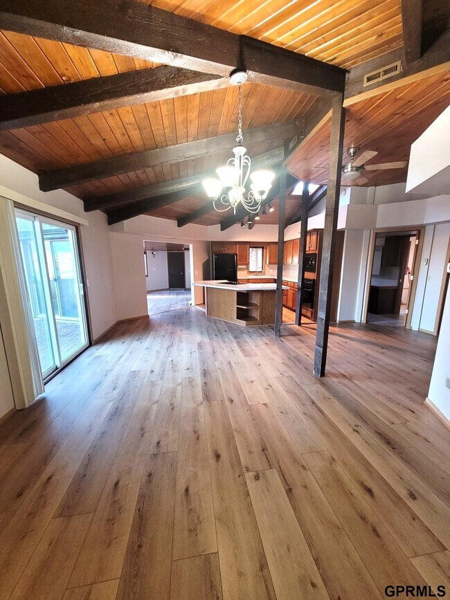 Building Photo - 1055 Platteview Dr