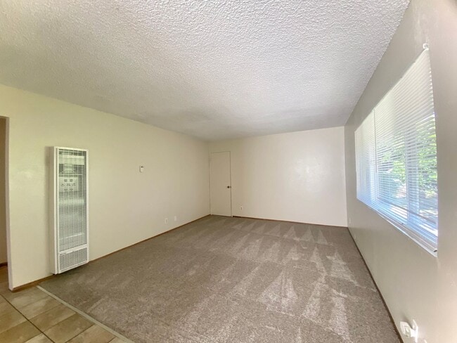 Building Photo - 33935 13th St