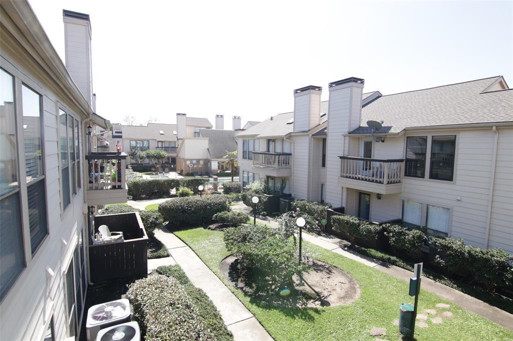 Foto principal - 2277 S Kirkwood Rd