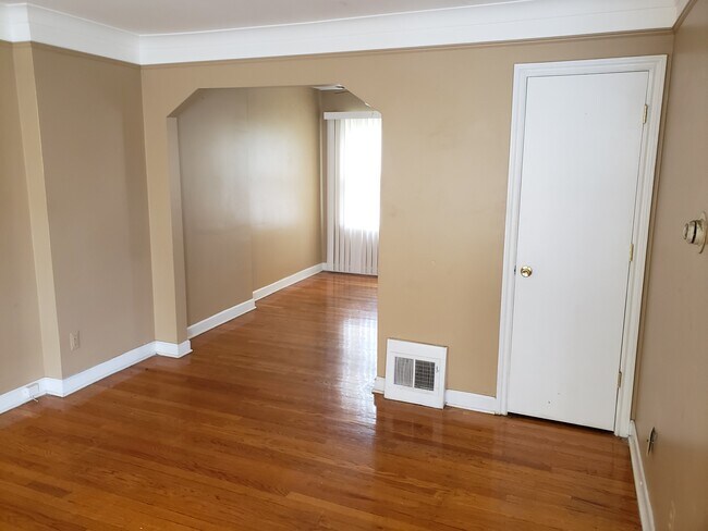 Foto del edificio - 383 Merton Rd