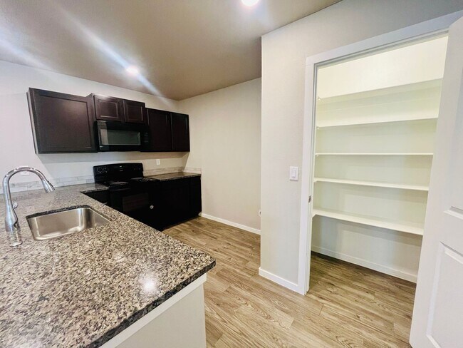 Foto del edificio - Bell Farms - 2414