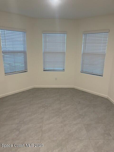 Foto del edificio - 7438 Tourmaline Dr