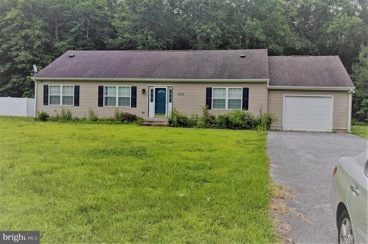 Foto principal - 18110 Sharons Rd