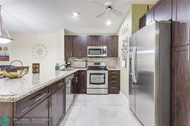 Foto del edificio - 22278 Whistling Pines Ln