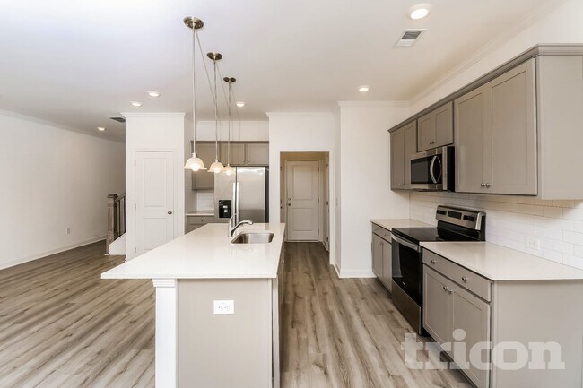 Building Photo - 178 E Rdg Wy