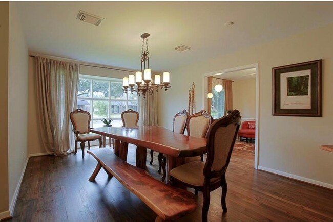 Foto del edificio - 3510 Elmridge St