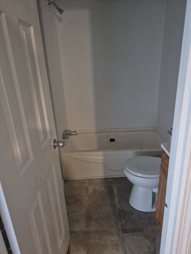 Foto del edificio - 3 bedroom 2 bath mobile home