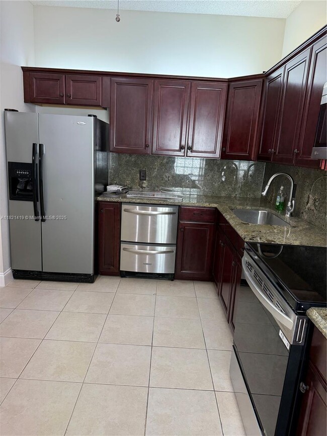 Building Photo - 5283 Europa Dr