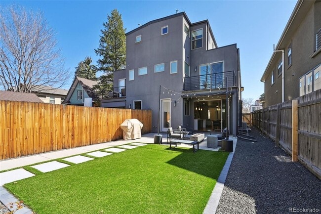 Building Photo - Rare University/Observatory Park 4 Plus Bed, 4.5 Bath Home